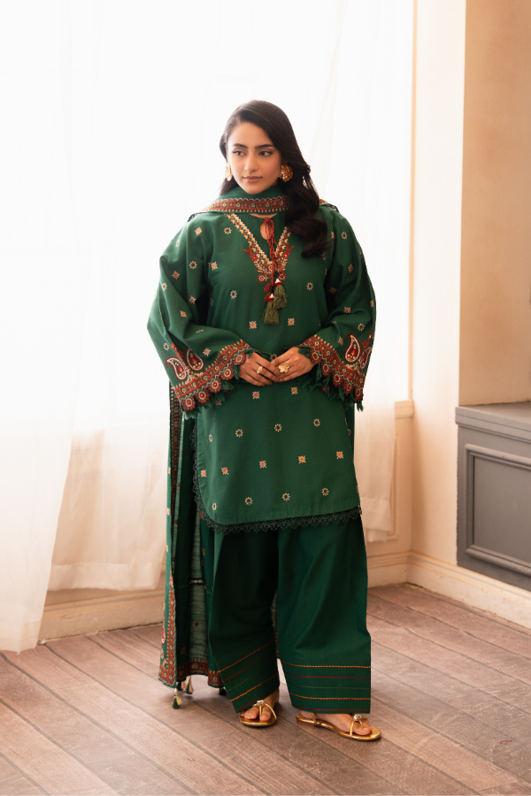 3 Piece - Embroidered Khaddar - V7 - 05